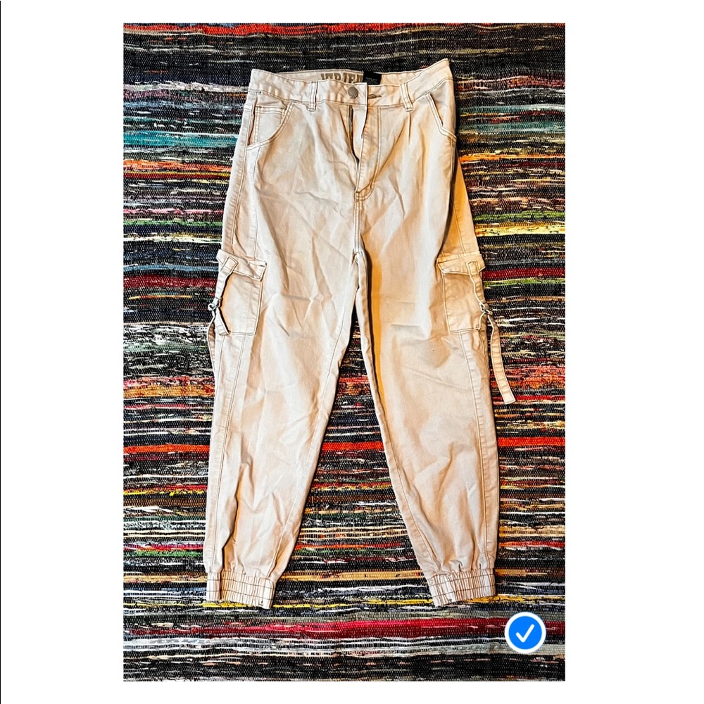 Tan cargo pants size 13/31